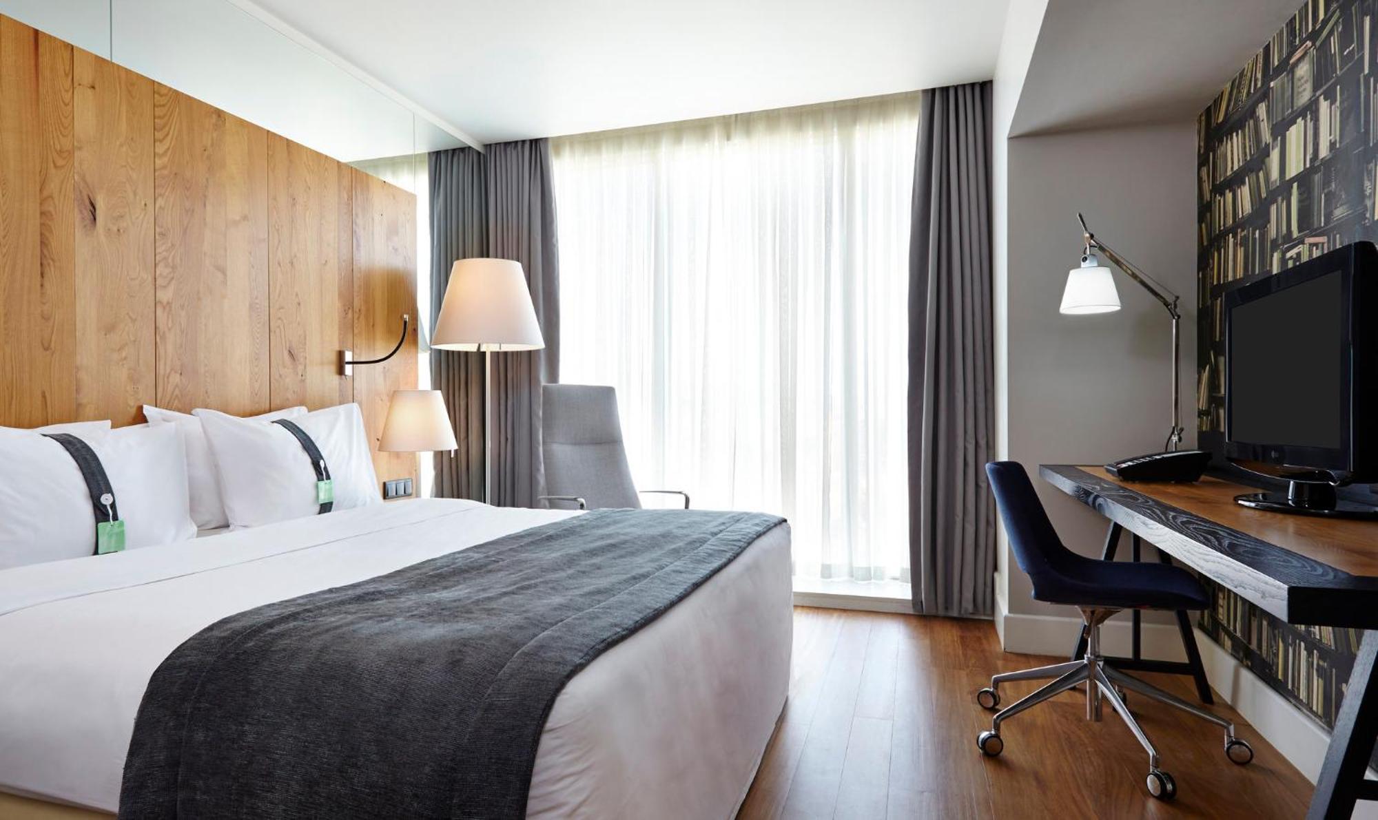 Holiday Inn - Tbilisi By Ihg Eksteriør bilde